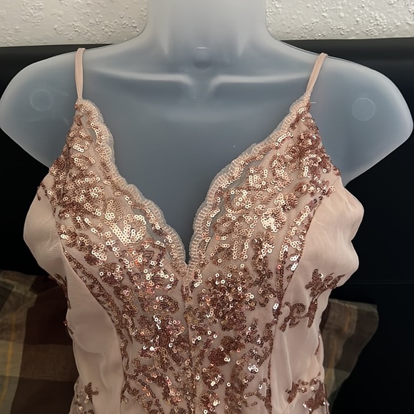 SOLD - Picture 2 of 4